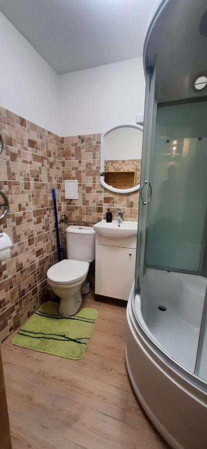 Elite Flats Two Bedroom Utena Bagian luar foto
